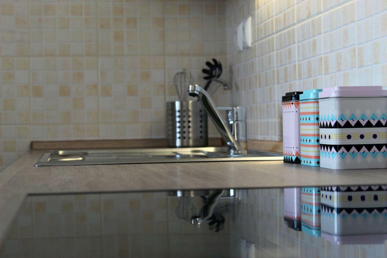 Apartment Pixel โตรกีร์ ภายนอก รูปภาพ